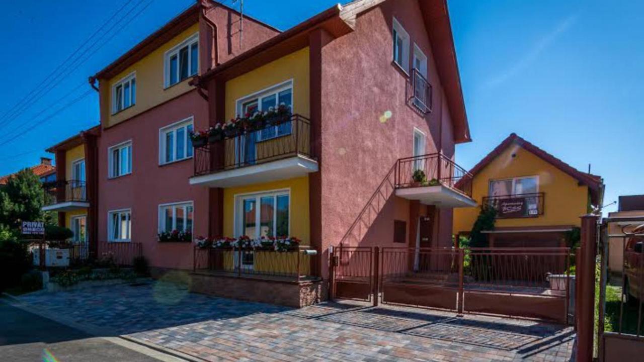 Apartmany Boss Liptovský Mikuláš エクステリア 写真